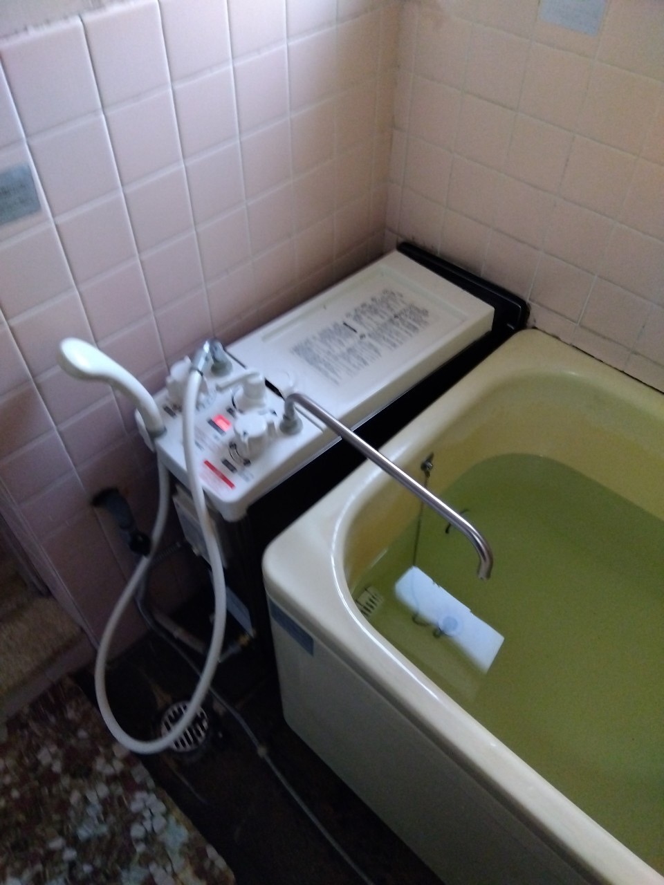 兵庫県明石市Kガス給湯器の施工事例工事後写真