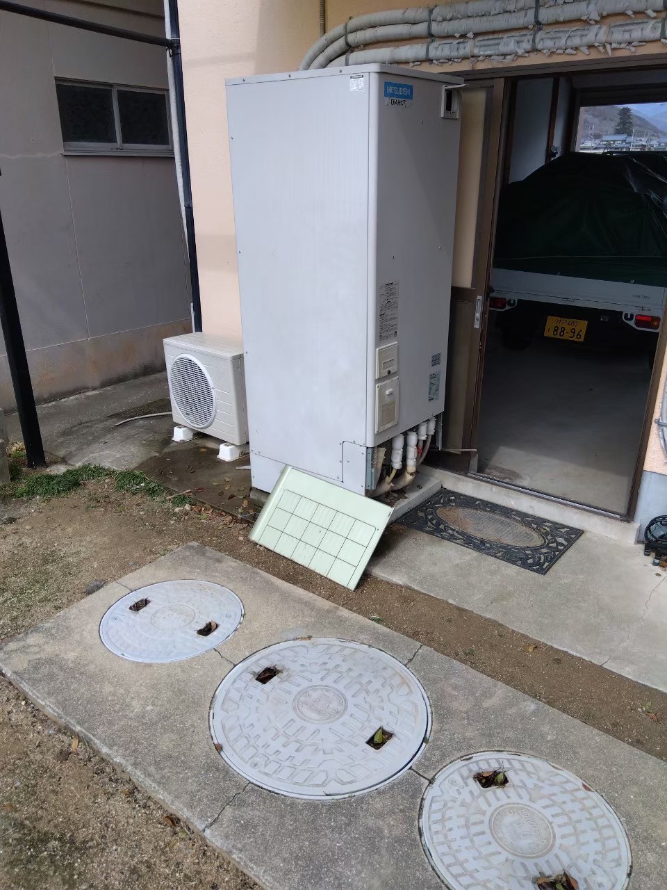 兵庫県神崎郡市川町Aエコキュートの施工事例工事前写真