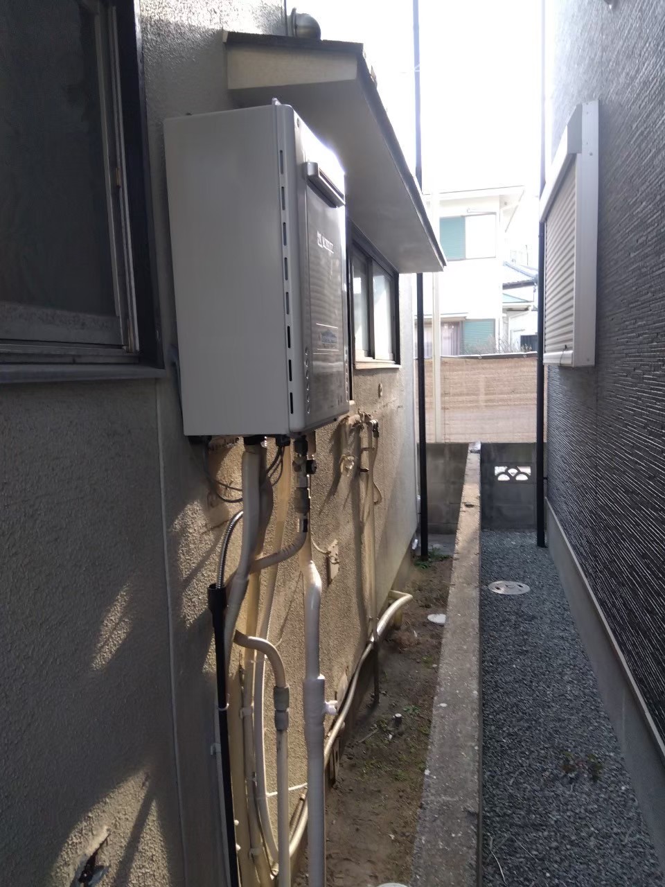 兵庫県高砂市Kガス給湯器の施工事例工事後写真