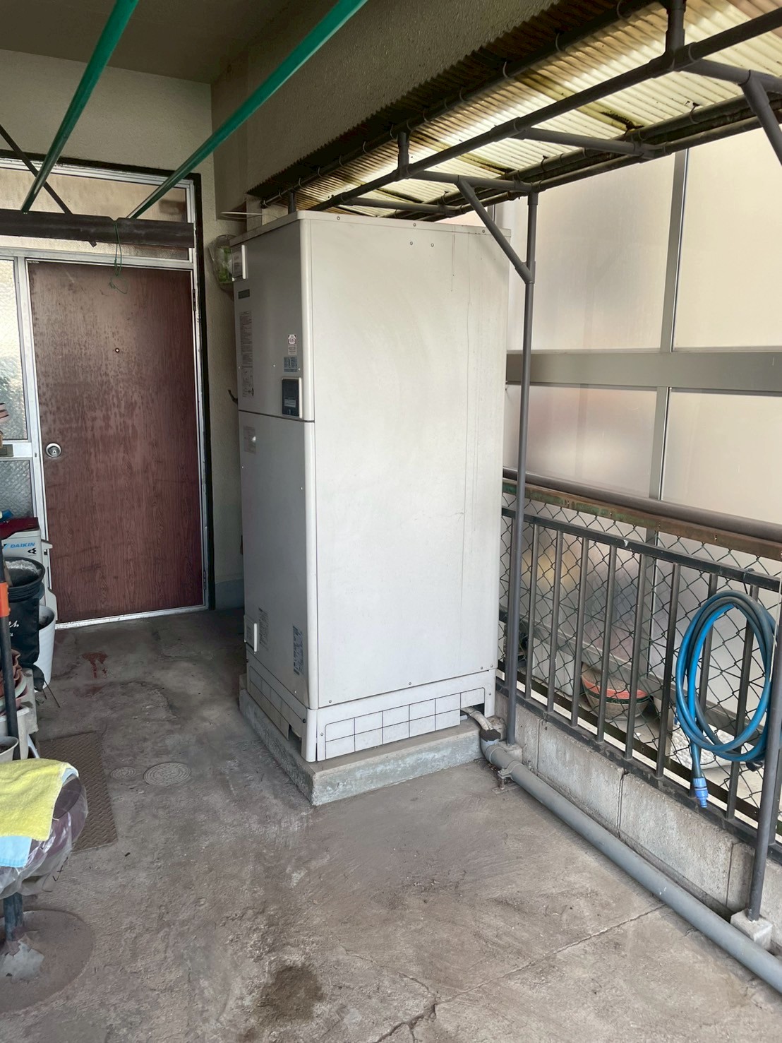 兵庫県明石市Sエコキュートの施工事例工事前写真