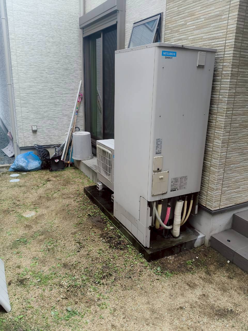 兵庫県明石市Nエコキュートの施工事例工事前写真