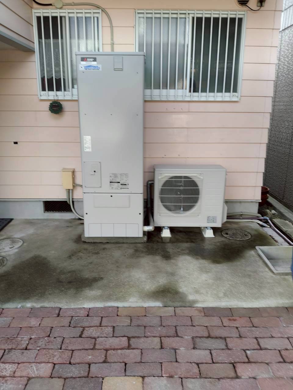 兵庫県赤穂市Mエコキュートの施工事例工事後写真