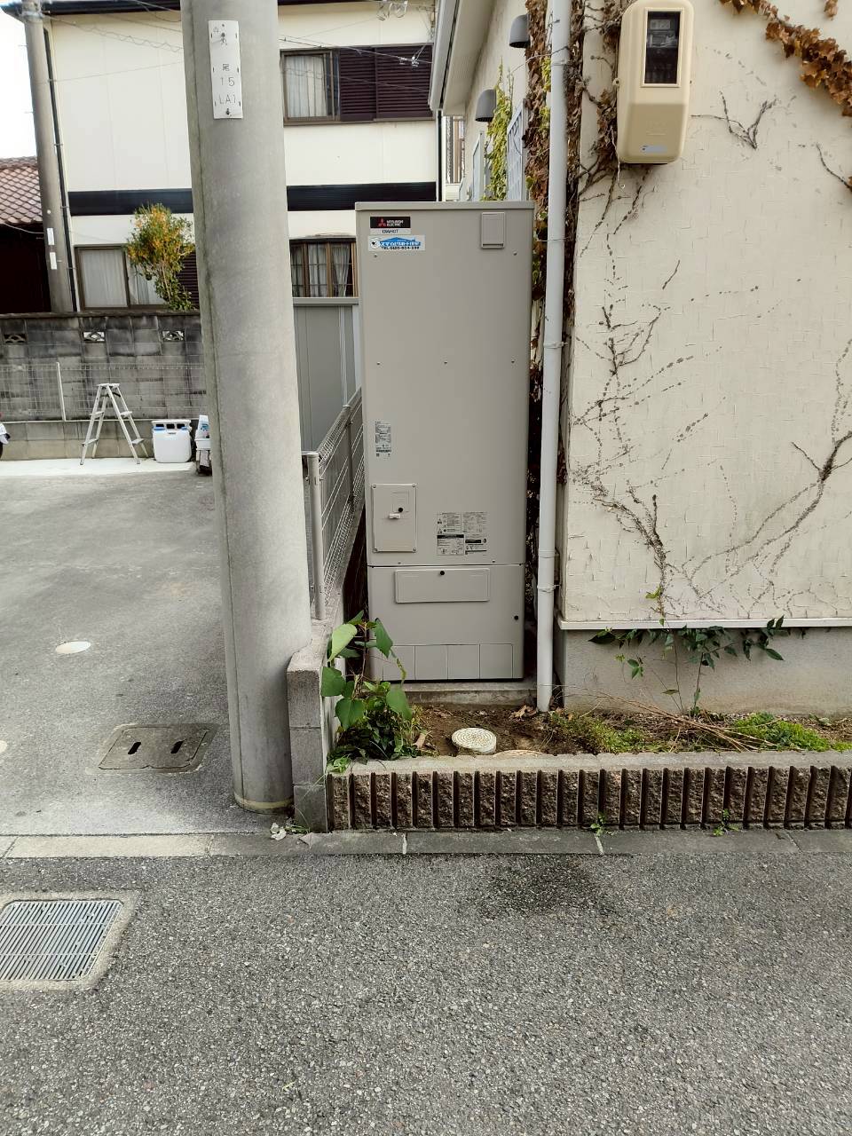 兵庫県明石市Fエコキュートの施工事例工事後写真