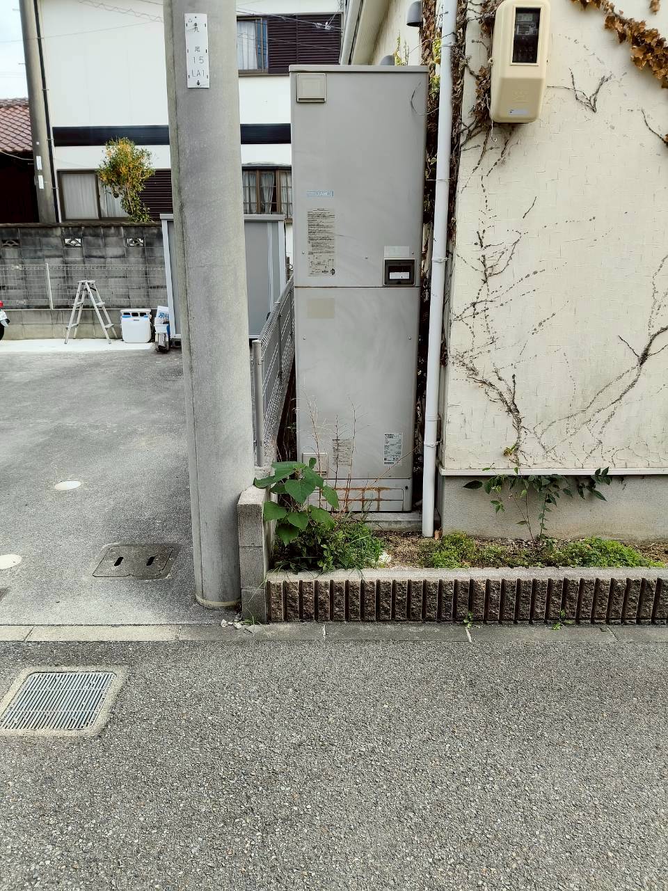 兵庫県明石市Fエコキュートの施工事例工事前写真