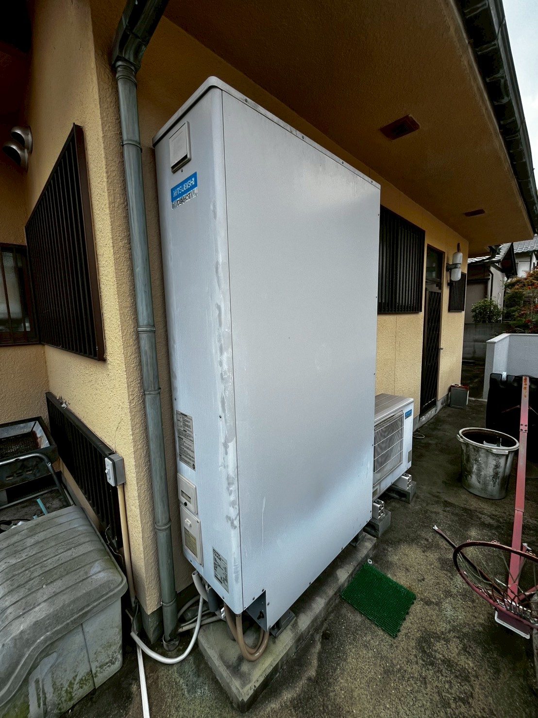 兵庫県姫路市Uエコキュートの施工事例工事前写真