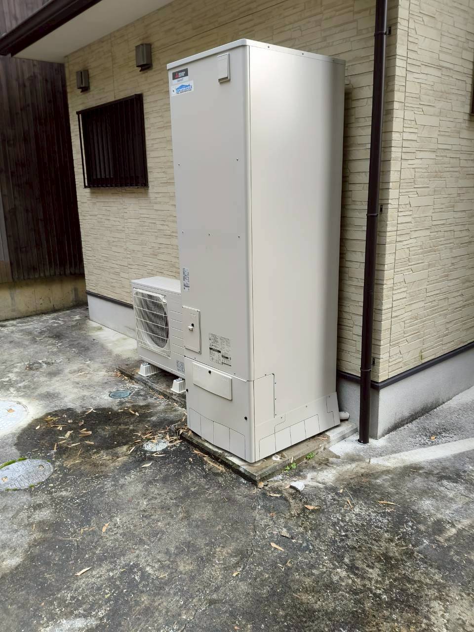 兵庫県三木市Kエコキュートの施工事例工事後写真