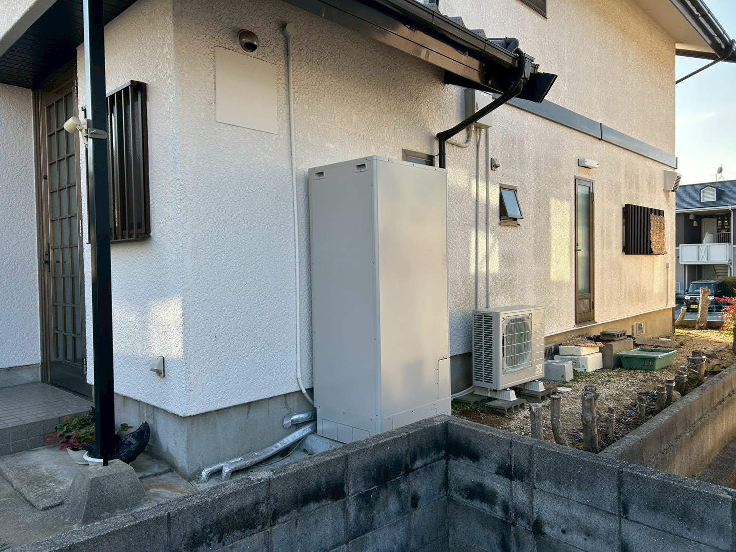 兵庫県加古川市Oエコキュートの施工事例工事後写真