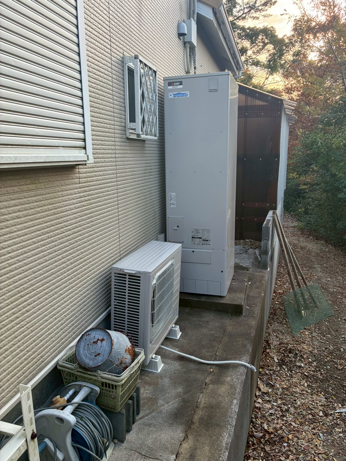 兵庫県明石市Yエコキュートの施工事例工事後写真