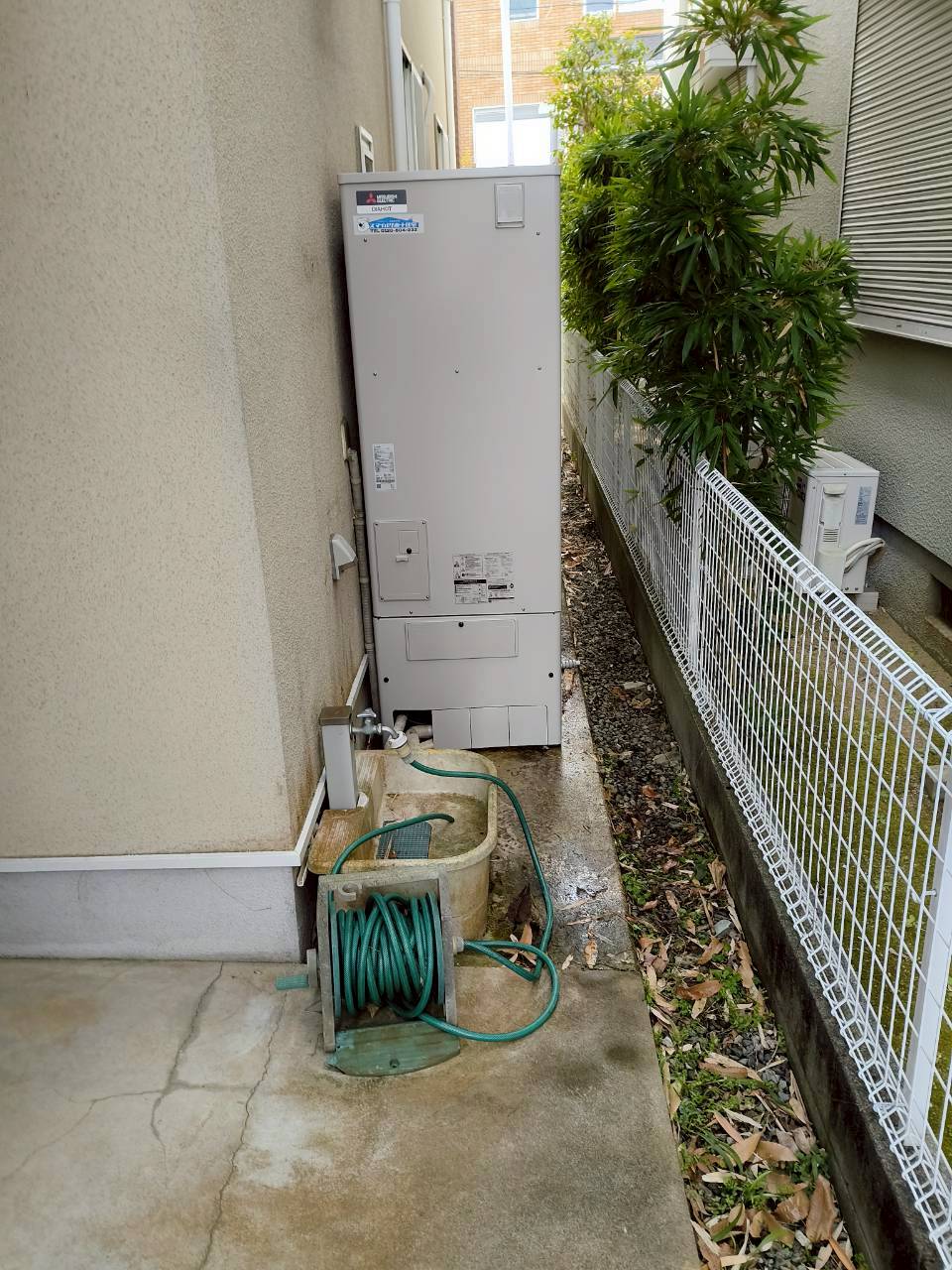 神戸市北区Nエコキュートの施工事例工事後写真