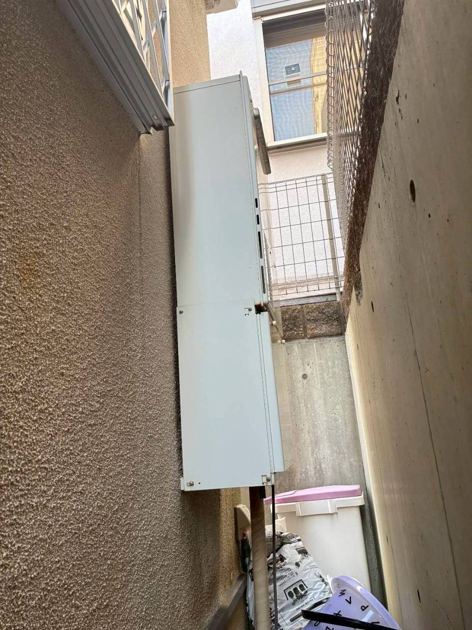 兵庫県明石市Yガス給湯器の施工事例工事前写真