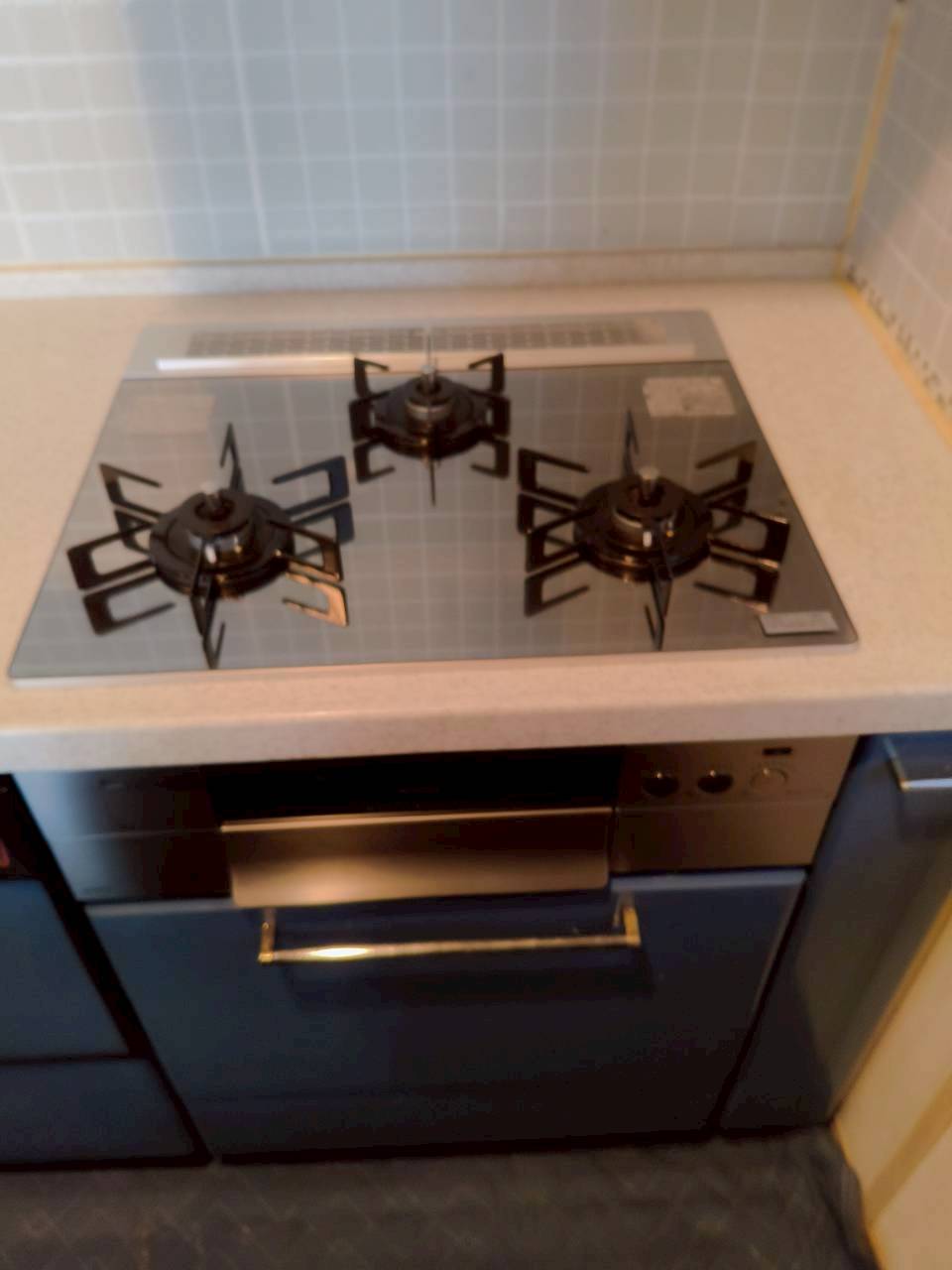 兵庫県神戸市中央区レンジフード・ガスコンロ交換工事工事イメージ02