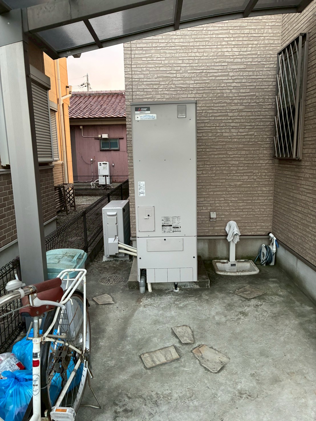 兵庫県明石市Nエコキュートの施工事例工事前写真