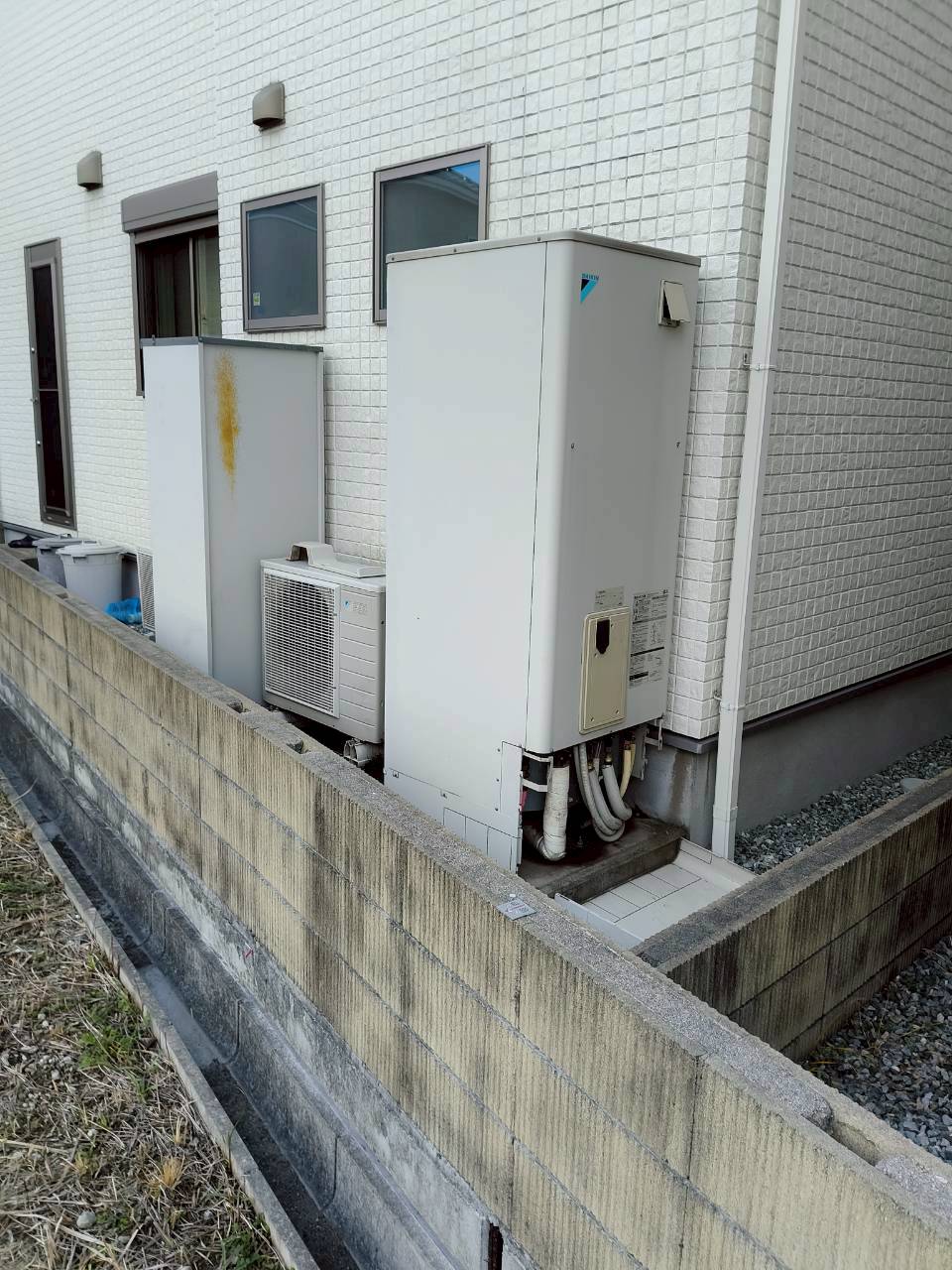 兵庫県明石市Tエコキュートの施工事例工事前写真