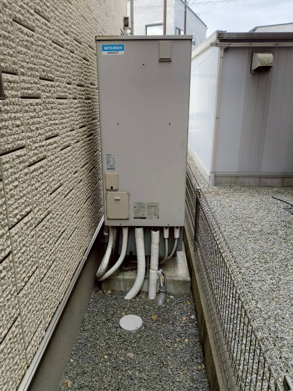 兵庫県加古郡稲美町Hエコキュートの施工事例工事前写真