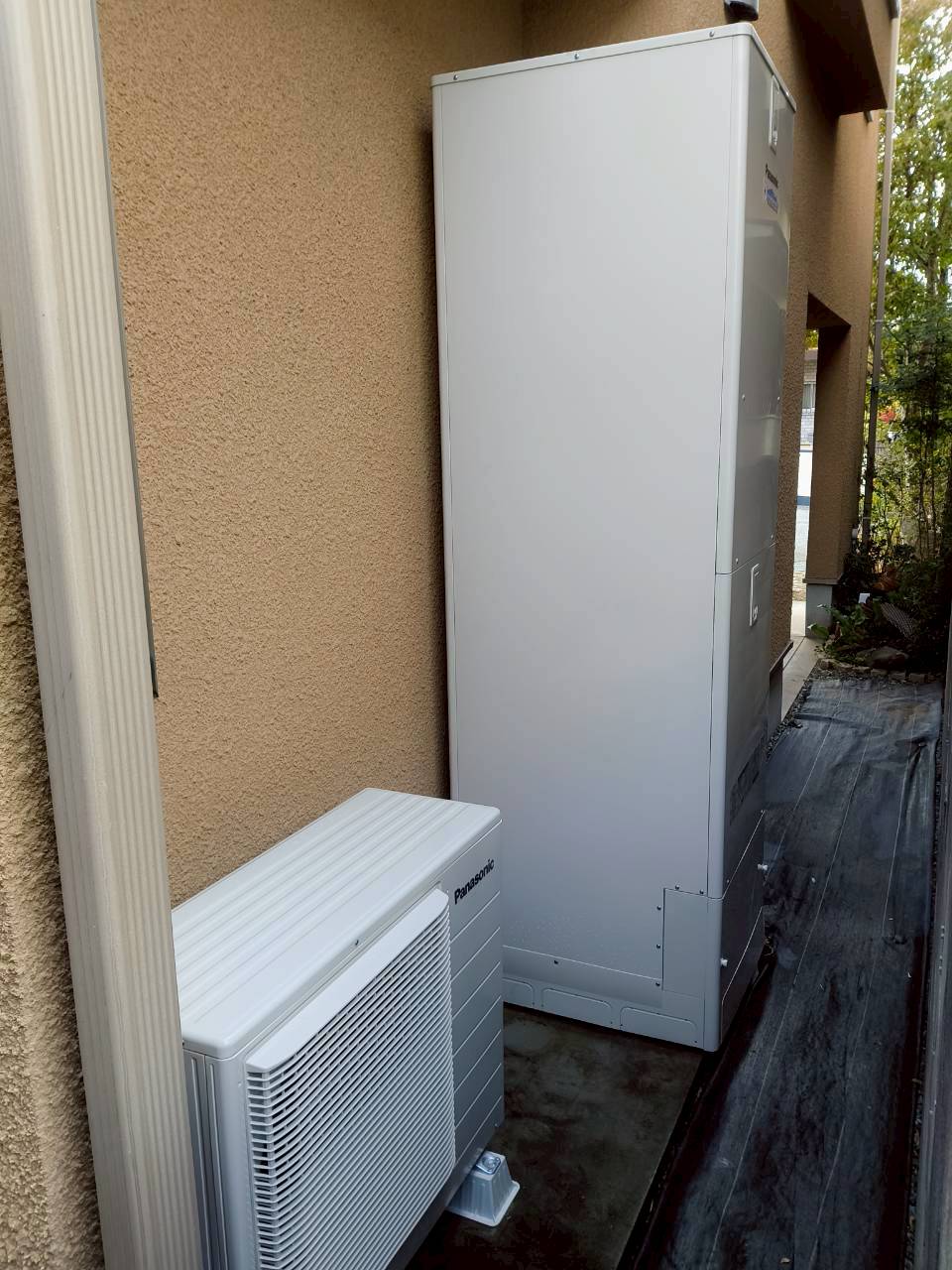 兵庫県明石市Iエコキュートの施工事例工事後写真