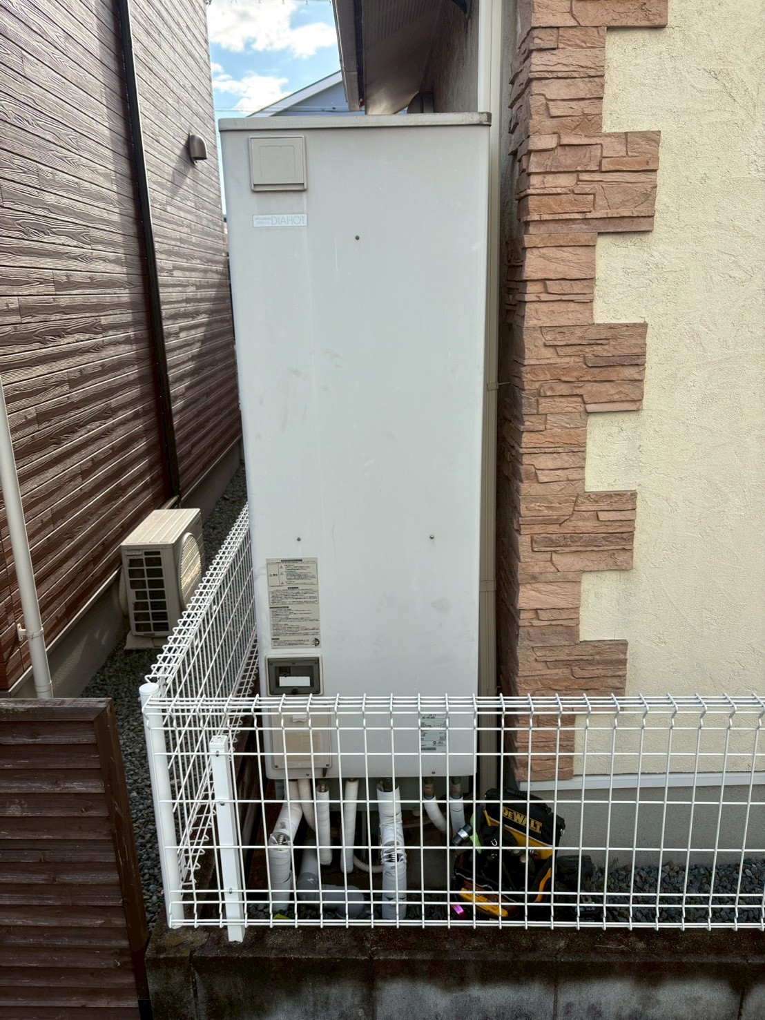 兵庫県加古川市Mエコキュートの施工事例工事前写真