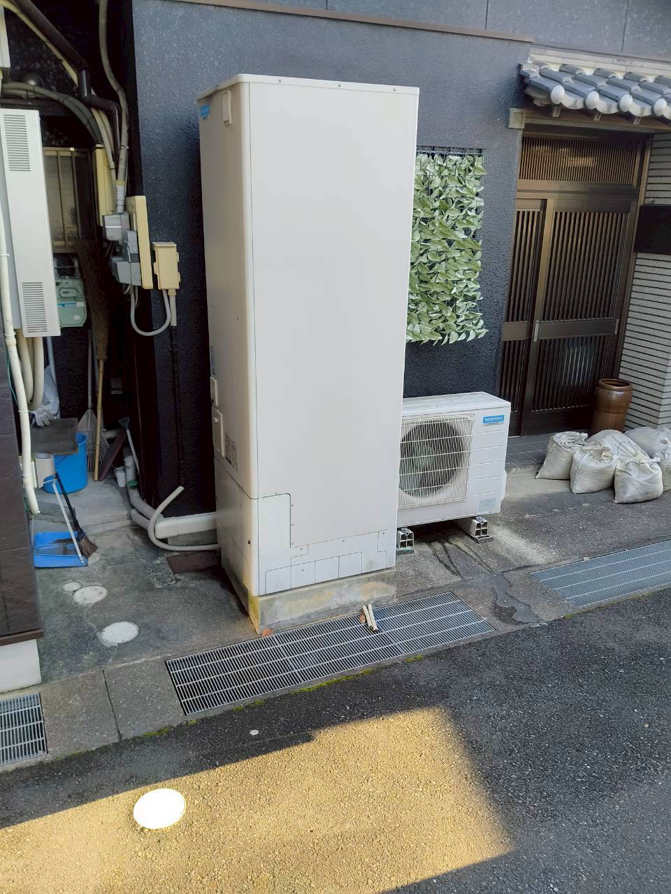 兵庫県三木市Iエコキュートの施工事例工事前写真