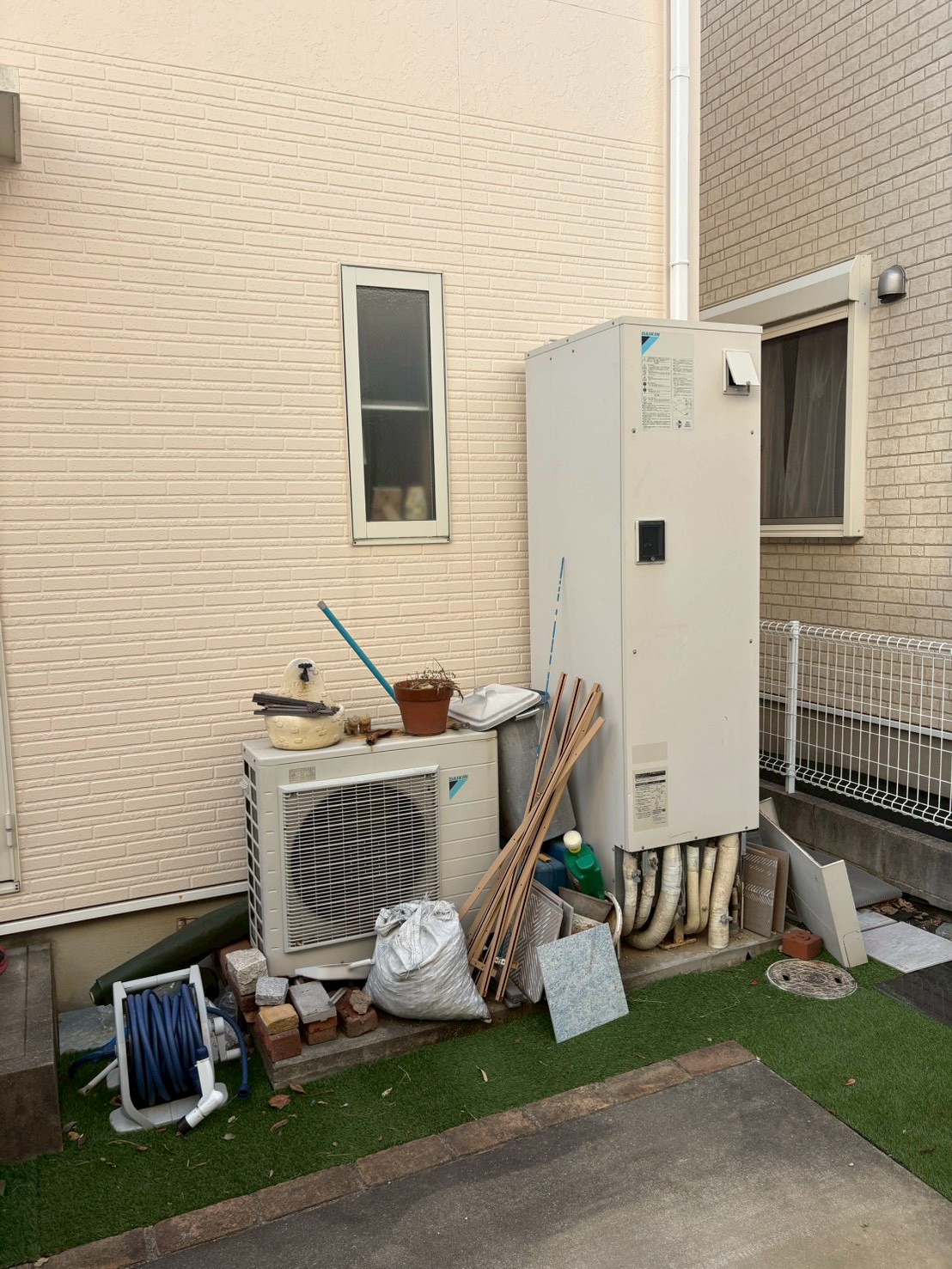 神戸市西区Hエコキュートの施工事例工事前写真