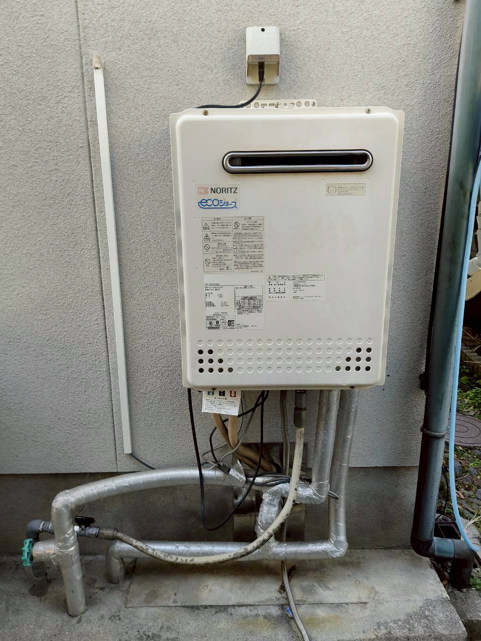 兵庫県姫路市Kガス給湯器の施工事例工事前写真