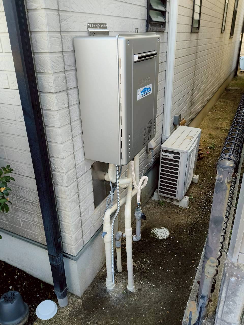 兵庫県明石市Sガス給湯器の施工事例工事後写真