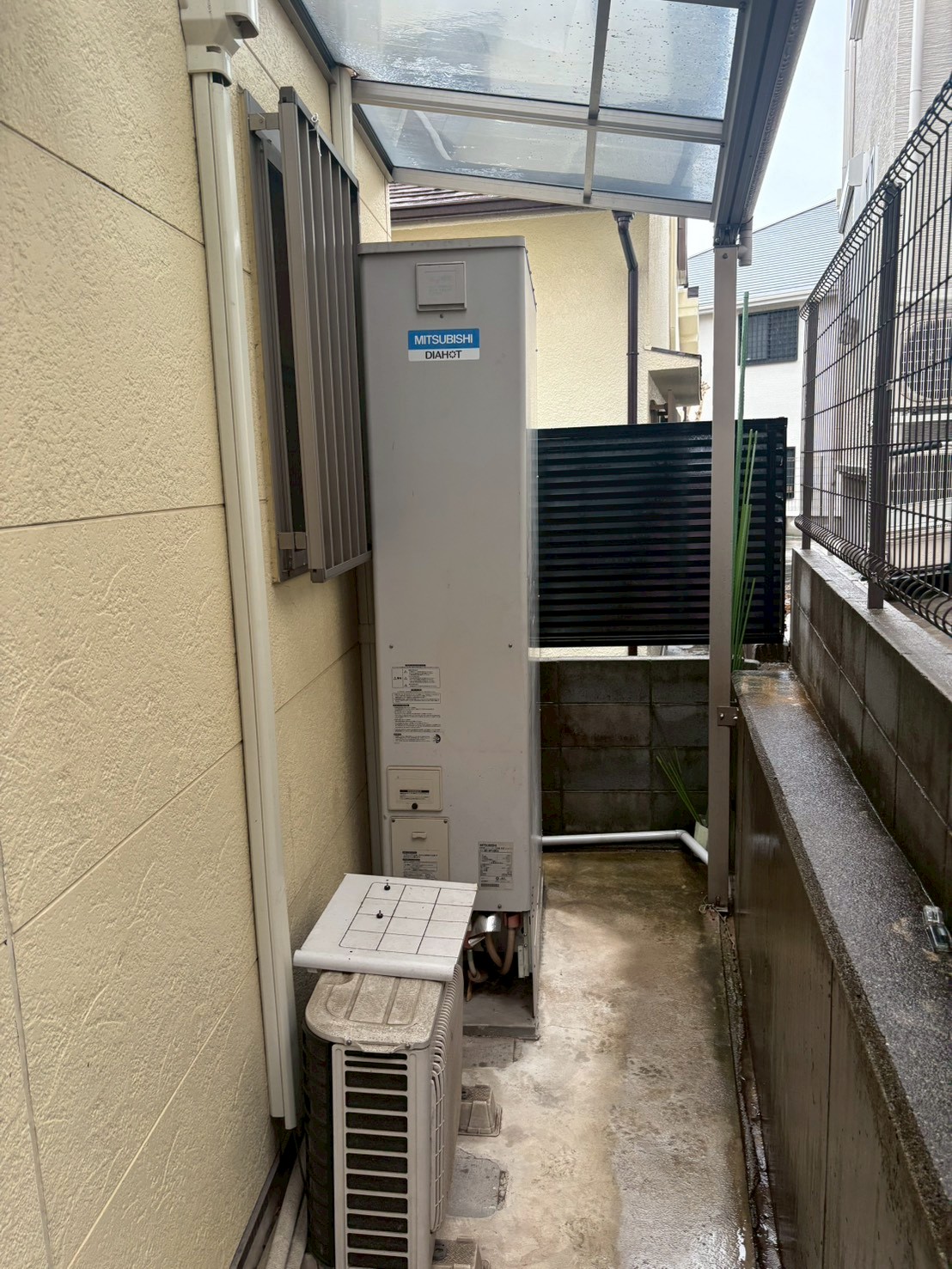 神戸市須磨区Wエコキュートの施工事例工事前写真