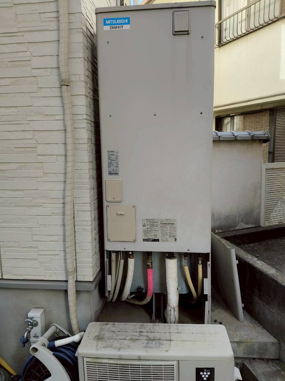 兵庫県加古川市Fエコキュートの施工事例工事前写真