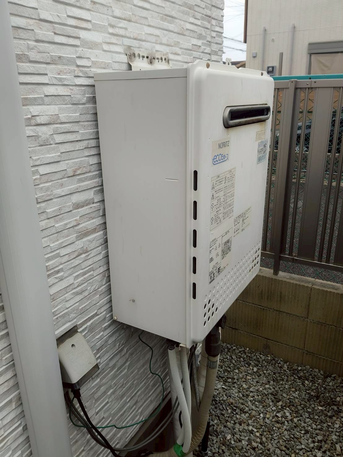 神戸市垂水区Sガス給湯器の施工事例工事前写真