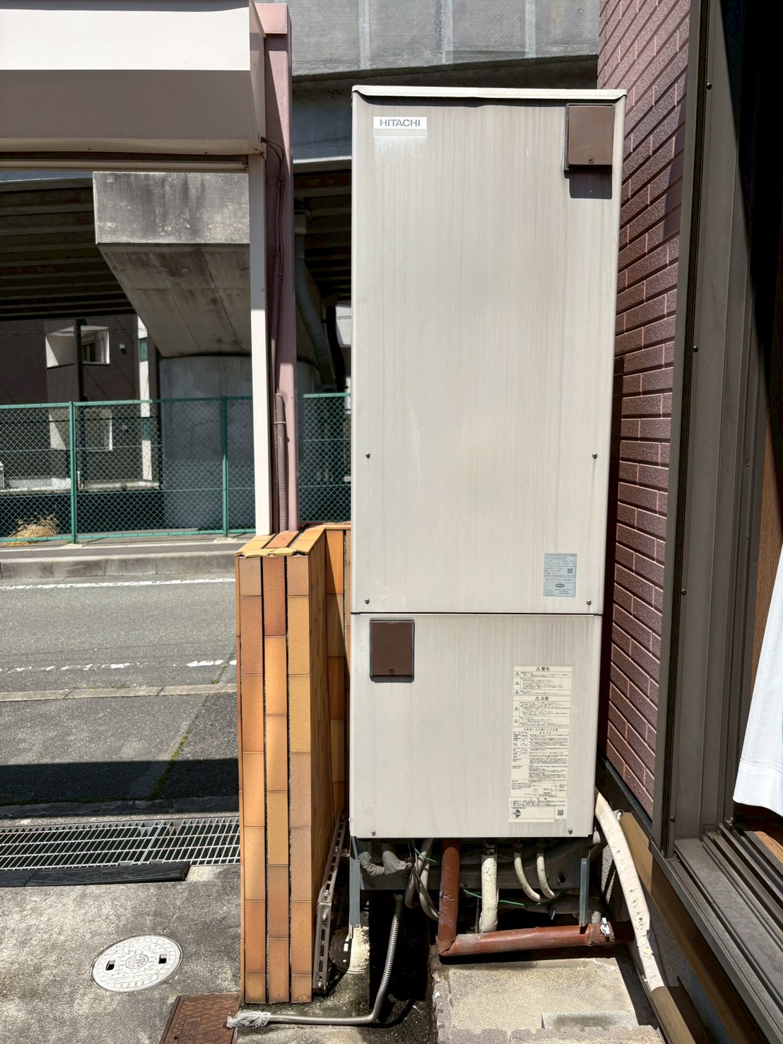 兵庫県明石市Wエコキュートの施工事例工事前写真