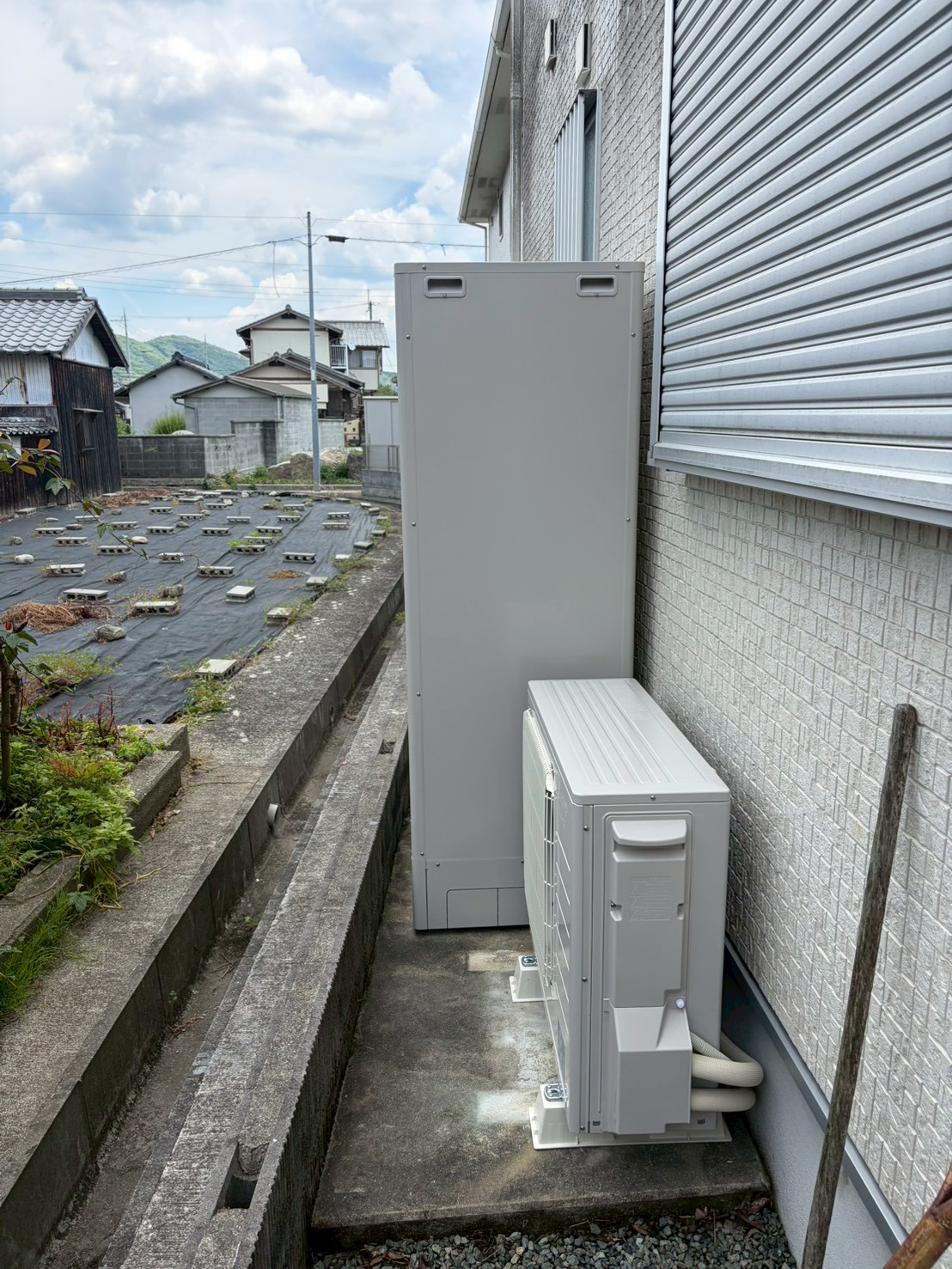 兵庫県たつの市Kエコキュートの施工事例工事後写真
