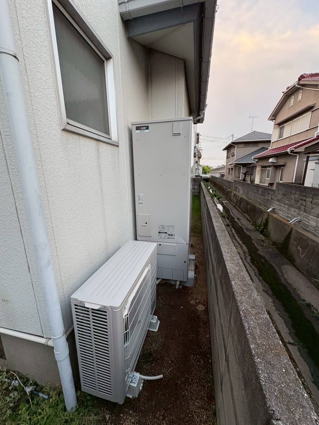 兵庫県加古川市Tエコキュートの施工事例工事後写真