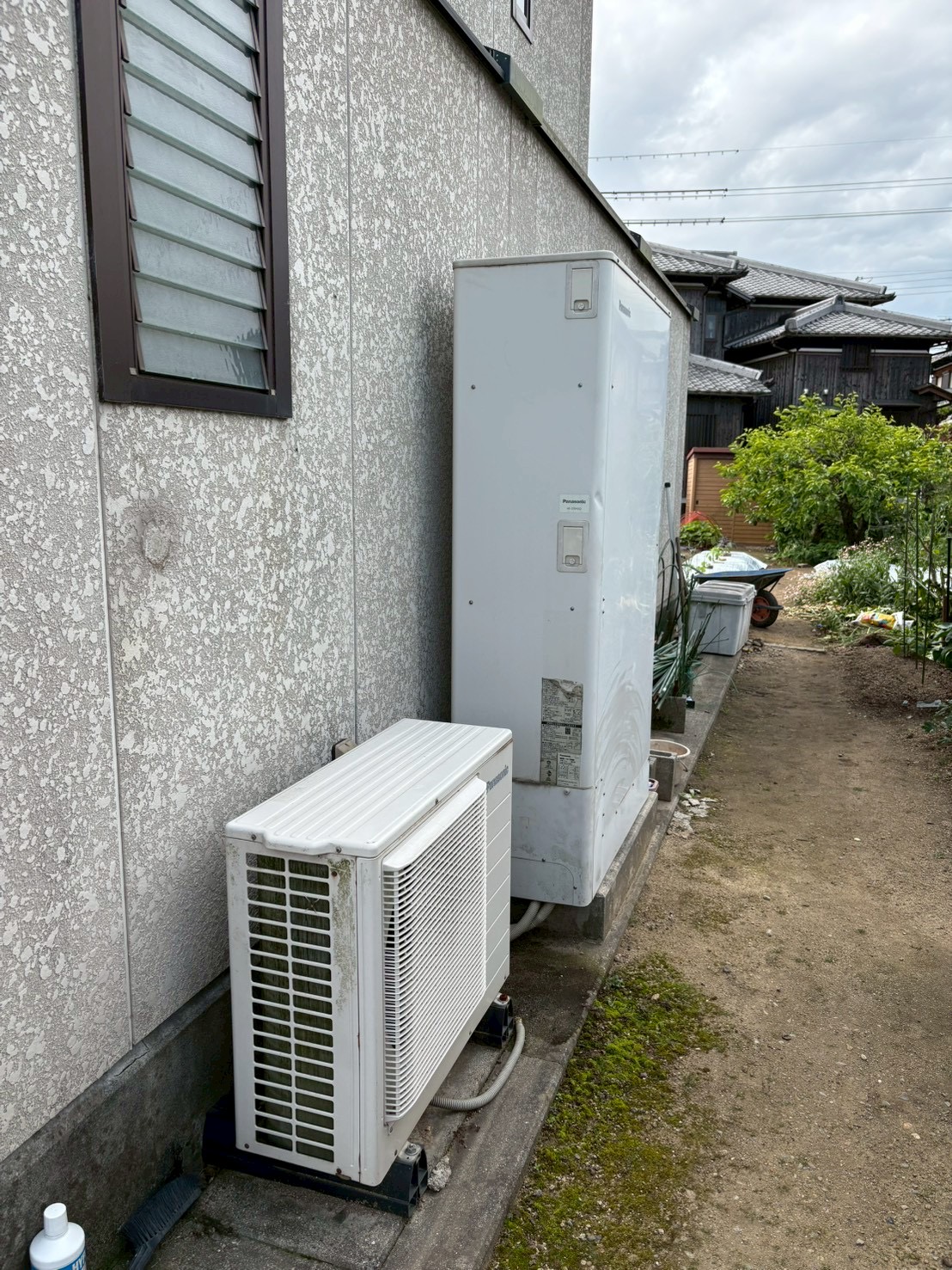 神戸市西区Sエコキュートの施工事例工事前写真