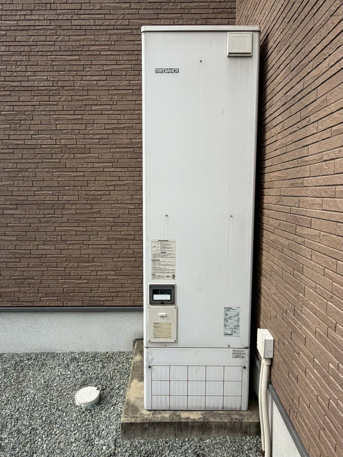 兵庫県姫路市Wエコキュートの施工事例工事前写真