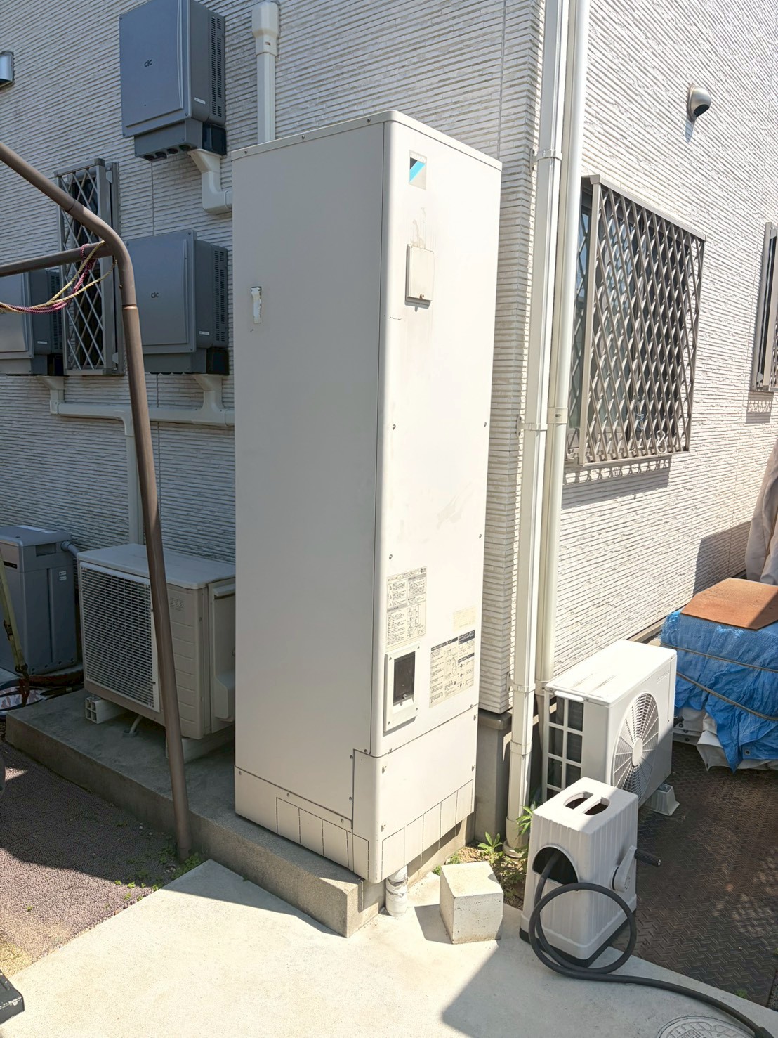 神戸市西区Nエコキュートの施工事例工事前写真