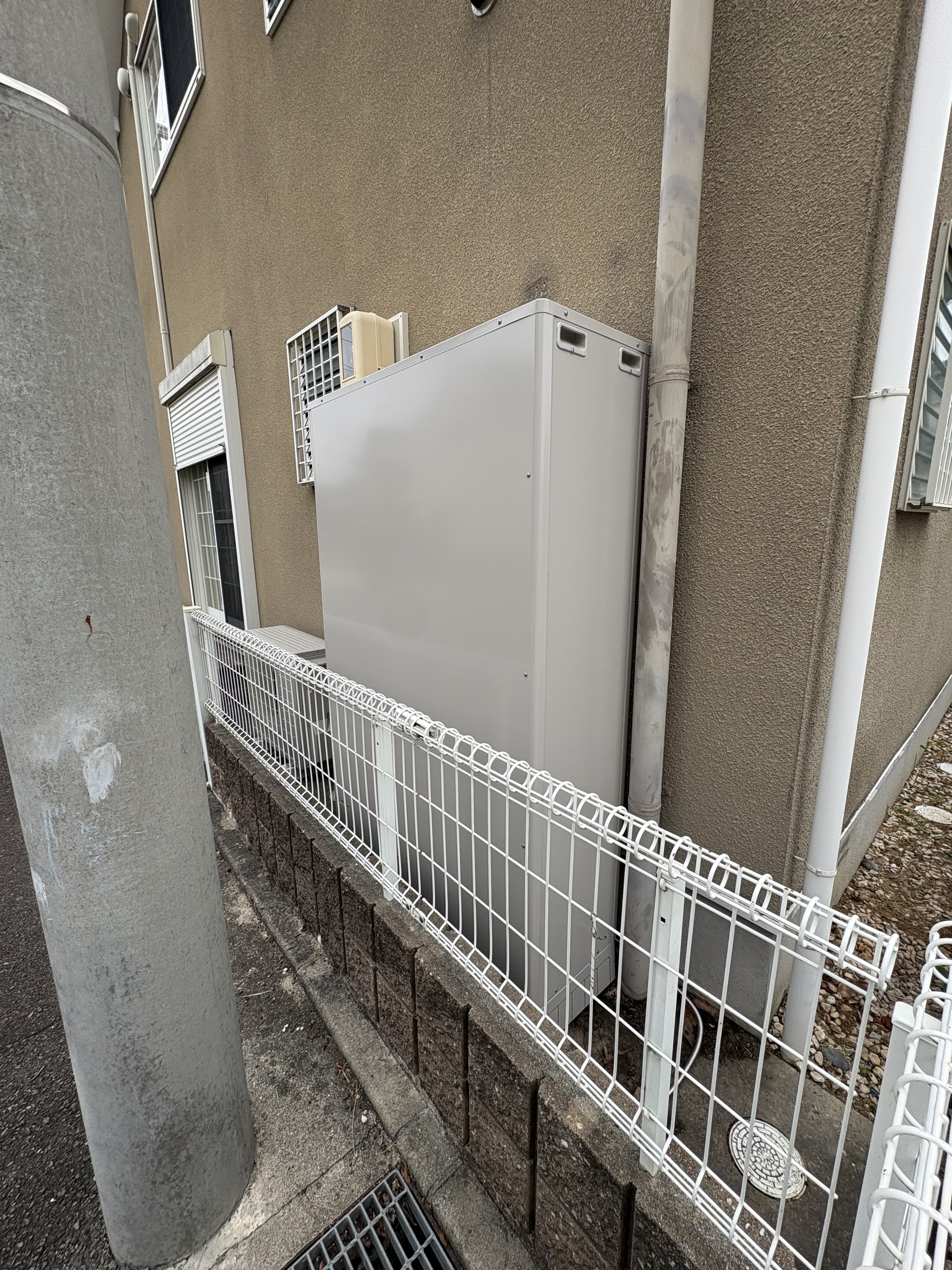 兵庫県西宮市Hエコキュートの施工事例工事後写真