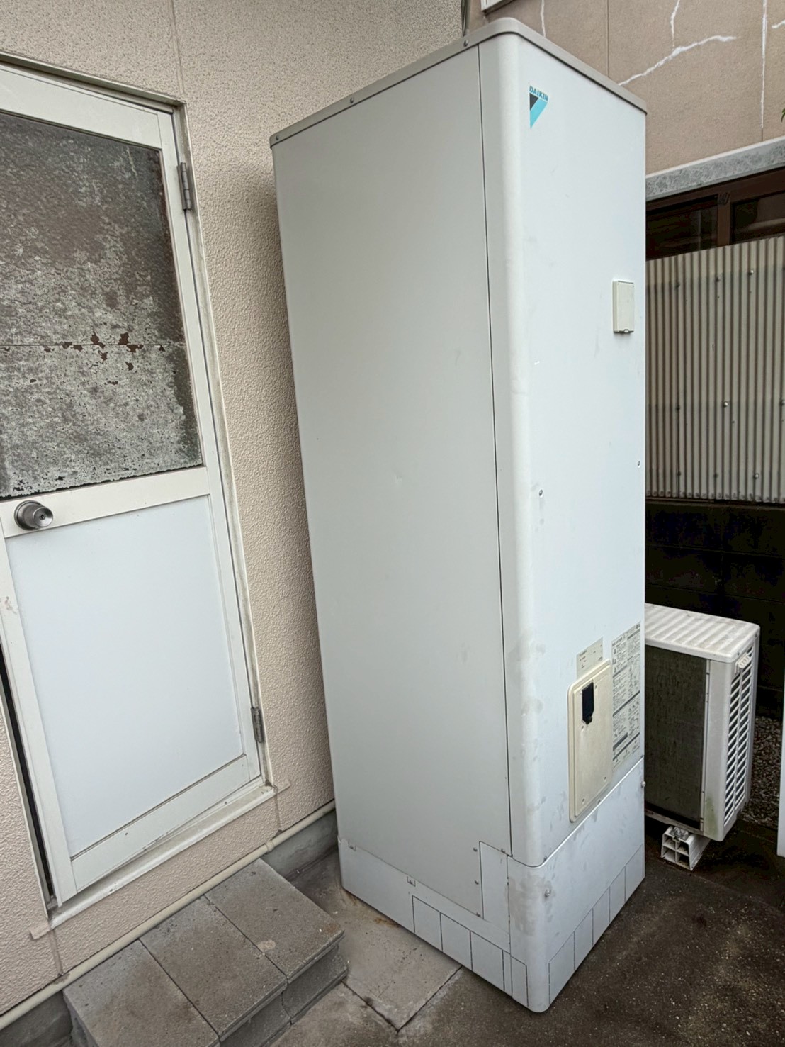 兵庫県たつの市Oエコキュートの施工事例工事前写真