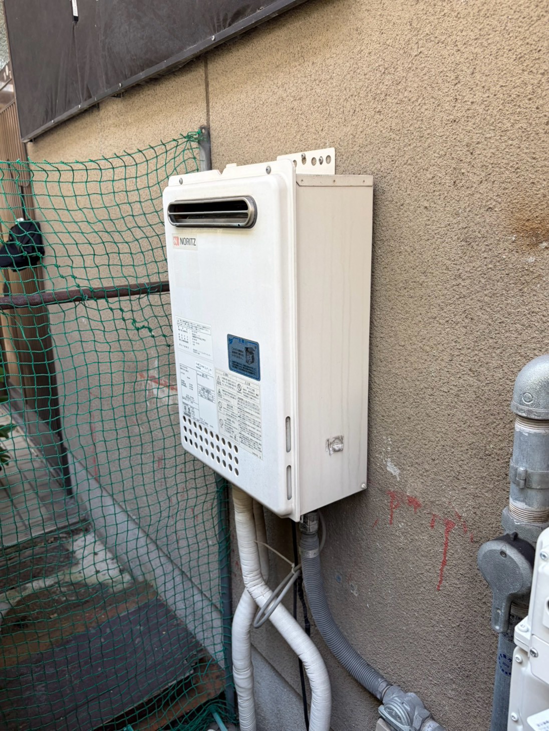 兵庫県明石市Wガス給湯器の施工事例工事前写真