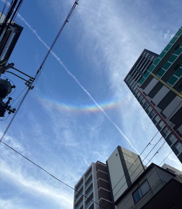 ハコブネさんのところへ向かう道の途中で、ふと空を見上げたら虹が出ていました🌈
移動中の何気ない瞬間に、ちょっと得した気分になりました🐻✨
こういう出来事があると、一日がさらに明るくなりますね💡
いい流れを感じながら、TikTokの撮影頑張ります🌼

#エコキュート #給湯器 #明石市 #採用 #未経験大歓迎